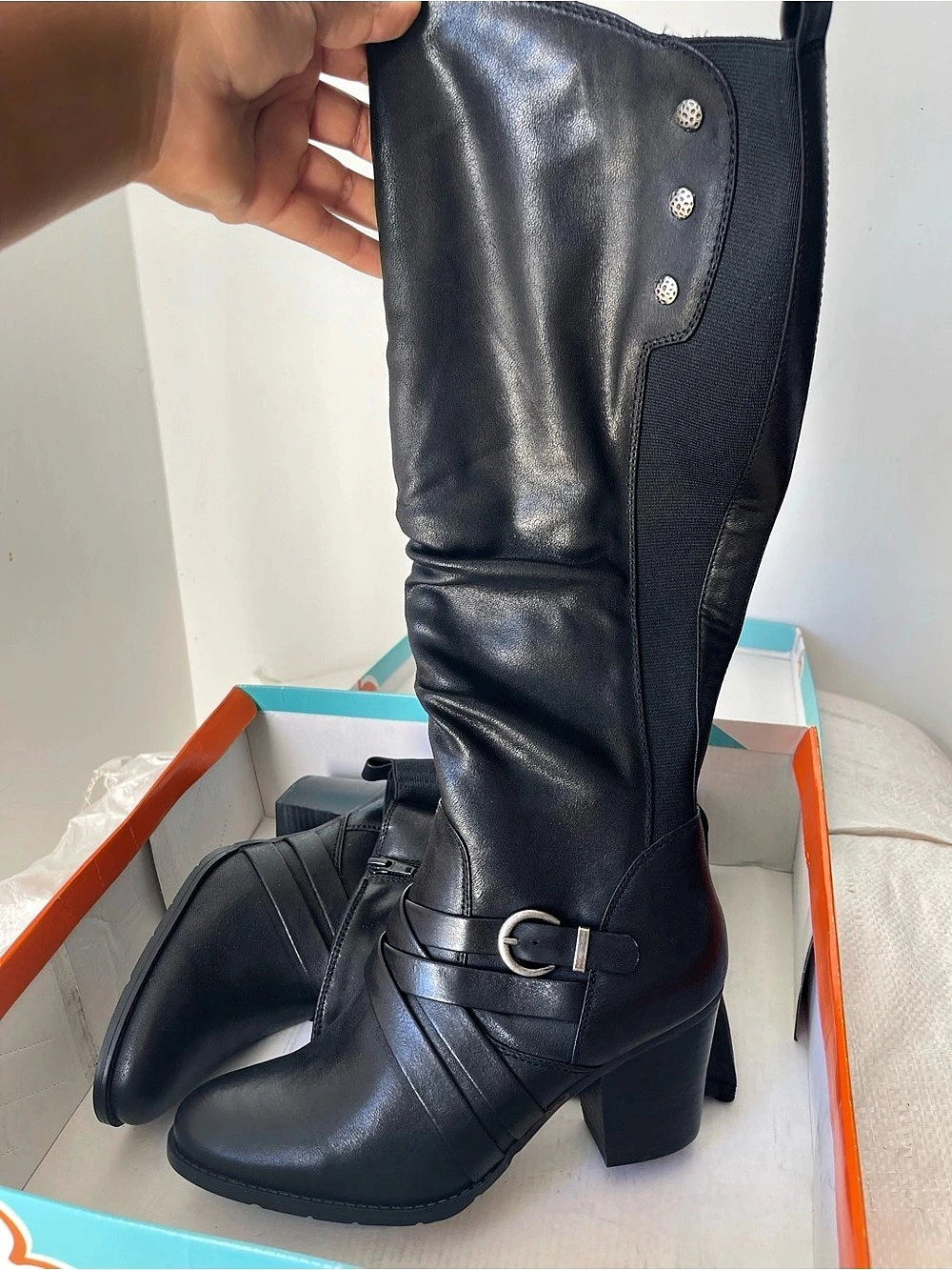 Baretraps Lenora Black Heeled Boots US 8 Like New